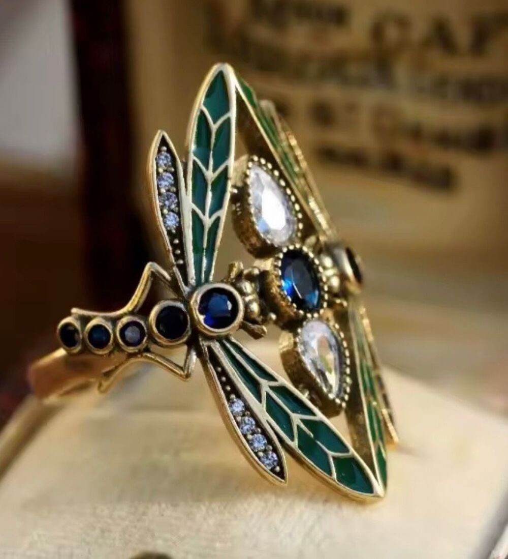 Vintage Style Dragonfly Ring Size 7 Gold Tone Blue & Green Gem Statement Ring
